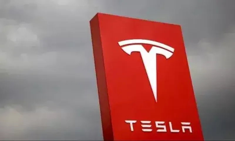 Report: Tesla scouts for its first India showroom locations in Delhi, Mumbai