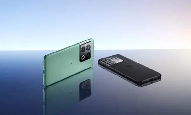 OnePlus 10 Pro launched with Snapdragon 8 Gen 1