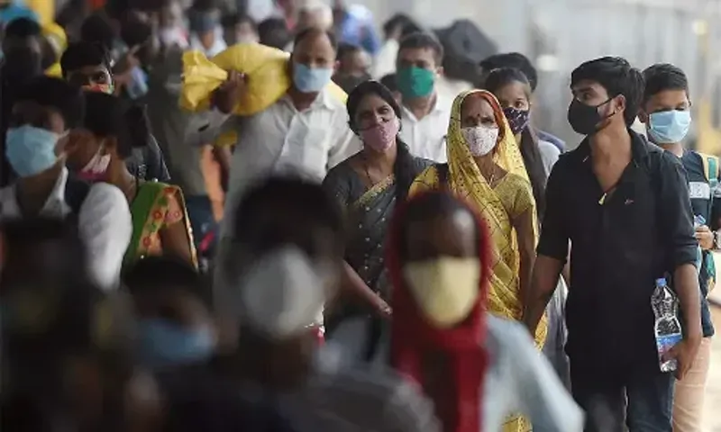 India's daily Covid cases down by over 50,000, positivity rate dips to 15.52%