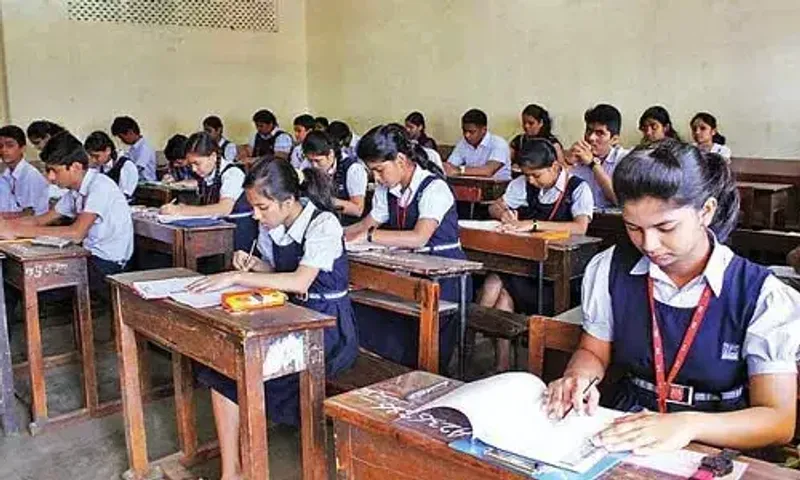 Gujarat: School final exams from April 18