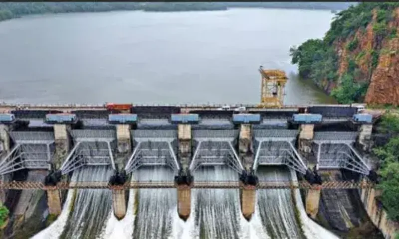 Gujarat: 128 villages near Kadana dam alerted