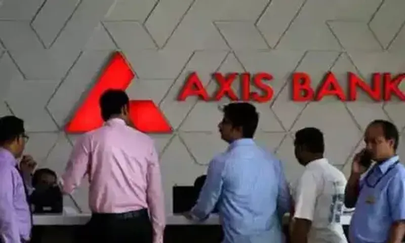 Axis Bank share price climbs to life-time high despite stock market slump