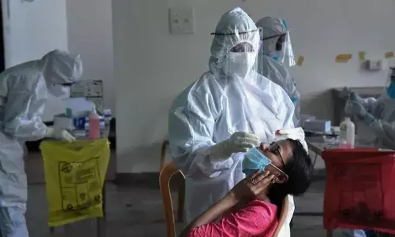 India's daily coronavirus cases dip below 40,000 for second day