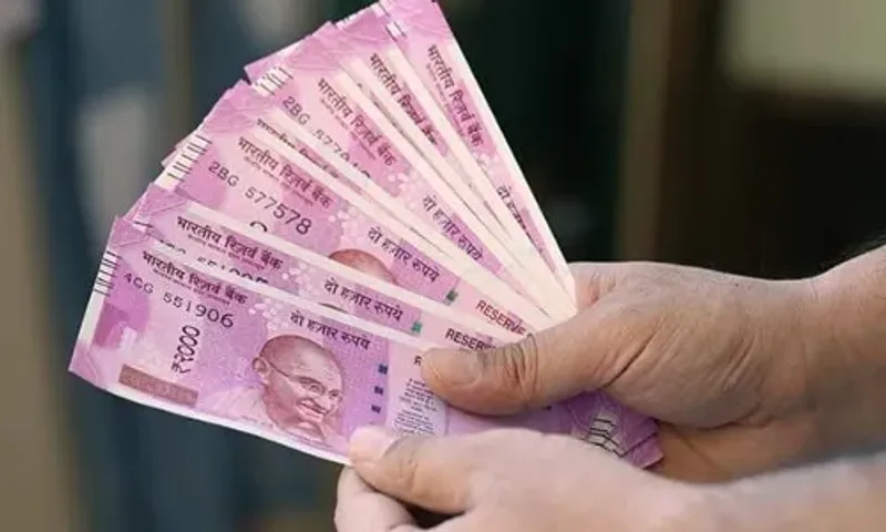Rupee falls to record low of 81.09 in early trade