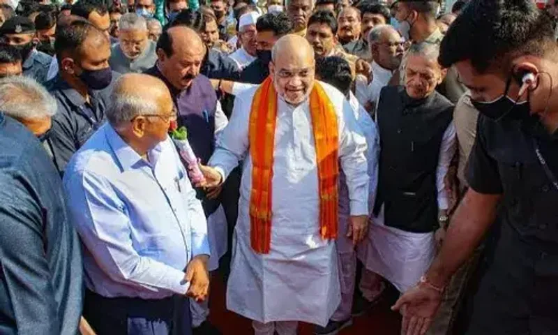 Clear garbage without delay: Union home minister Amit Shah to Ahmedabad Municipal Corporation