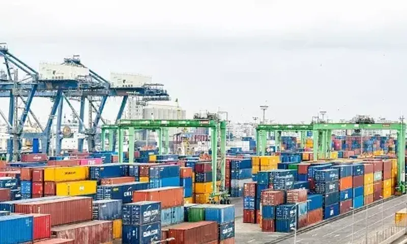 India's exports to cross 750 billion US dollars this year