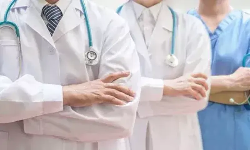 NHS to recruit 2,000 Indian doctors for UK healthcare system