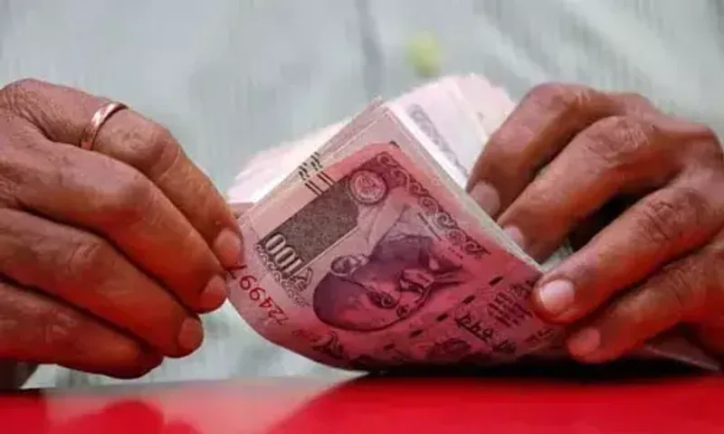 FPIs invest ₹1,433 crore in Indian equities, reverse selling streak on sharp decline in US bond yields