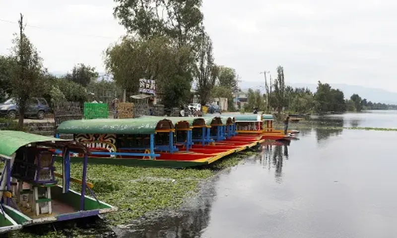 Mexico City taps solar energy to clean up historic Aztec-era canals