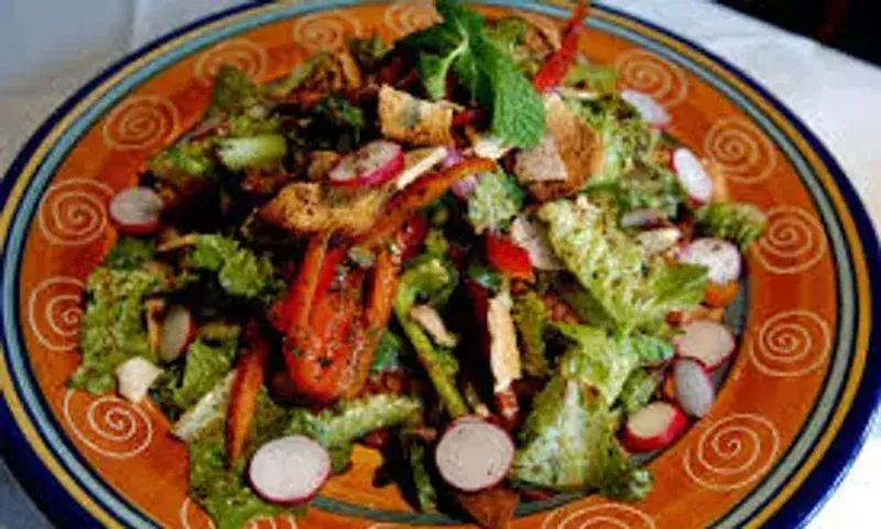 Fattoush Recipe: It is a simple and easy-to-make salad recipe that can be easily prepared at home on different occasions