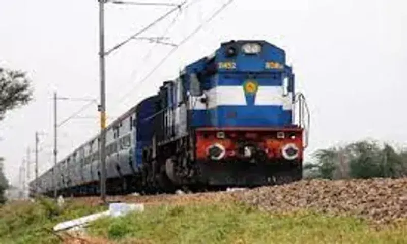 Western Railway surpasses Rs. 200 cr milestone in parcel revenue