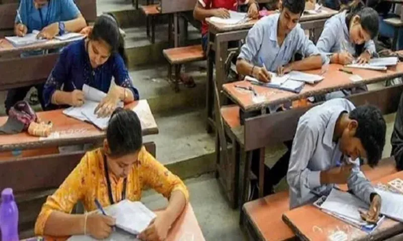UP Board Class 12 English paper leaked in Ballia, exam cancelled in 24 districts