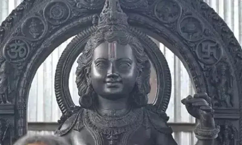 First glimpse of Ramlala's ethereal face, photo goes viral