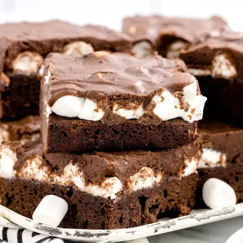 Marshmallow Brownies Recipe: These brownies are fudgy and are layered with marshmallows