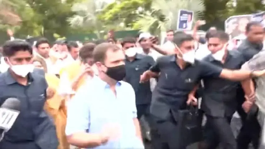 Rahul Gandhi, accompanied by Congress workers, arrives at ED office in Delhi
