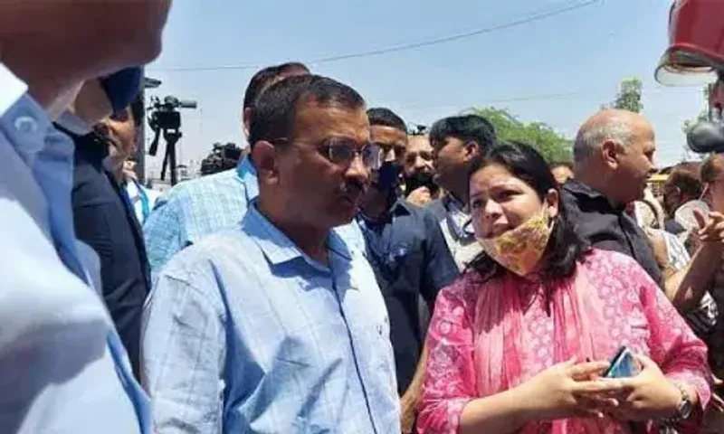 Delhi Mundka Fire: Death toll may touch 30,  CM Kejriwal announces Rs 10 Lakh Ex Gratia for kin of deceased