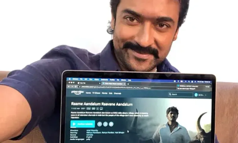 Overwhelmed Suriya watches his recently released movie "Raame Aandalum Ravane Aandalum"