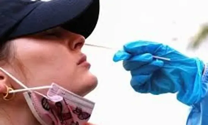 Delta surge among unvaccinated will worsen, warn experts amid record US cases