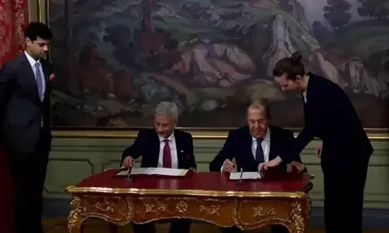 India and Russia signs Protocol on Consultations for next four years