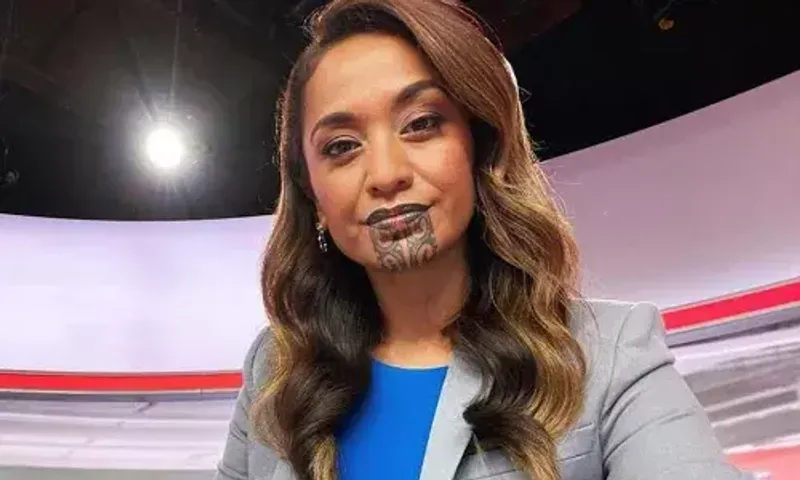 New Zealand Journalist Makes History, First news Anchor With Maori Face Tattoo