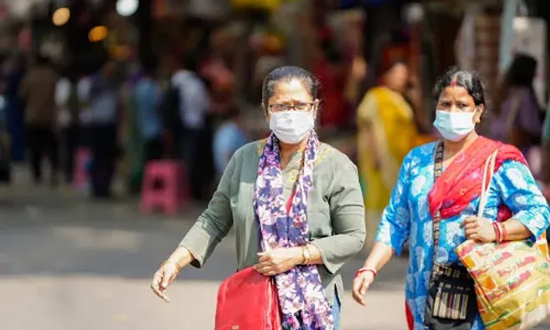 Mask mandate back in these states as Covid cases rise