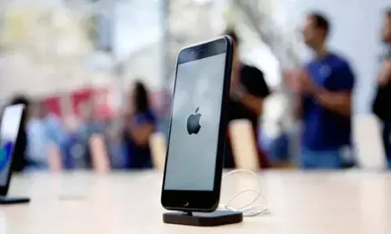 No, a cheaper iPhone SE is not coming