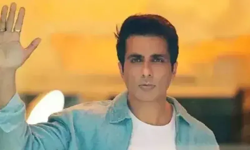 Sonu Sood praised for helping people stuck in Ukraine