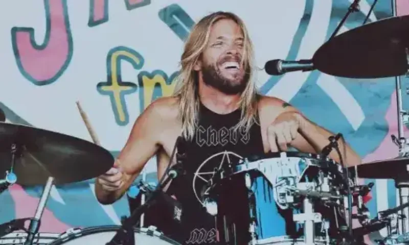 Foo Fighters drummer Taylor Hawkins dies, cause of death not revealed