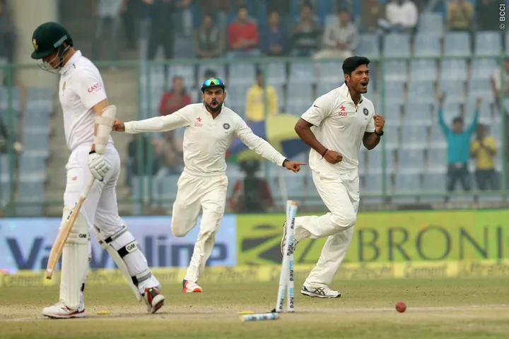 India thump England by innings and 36 runs, clinch series