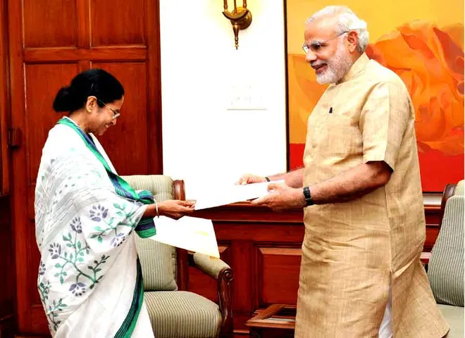 Mamata Banerjee meets Modi, seeks funds due to West Bengal