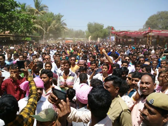 Charter plane shower flowers on 325 newly weds