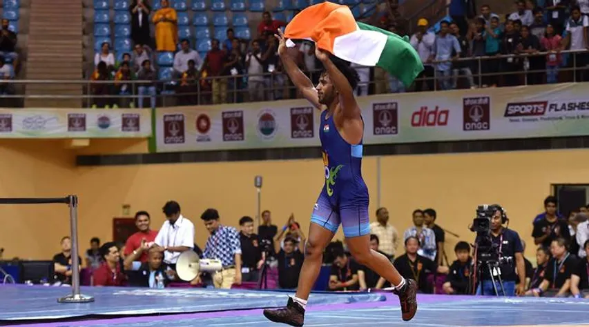 PM congratulates wrestler Bajrang Punia on winning gold