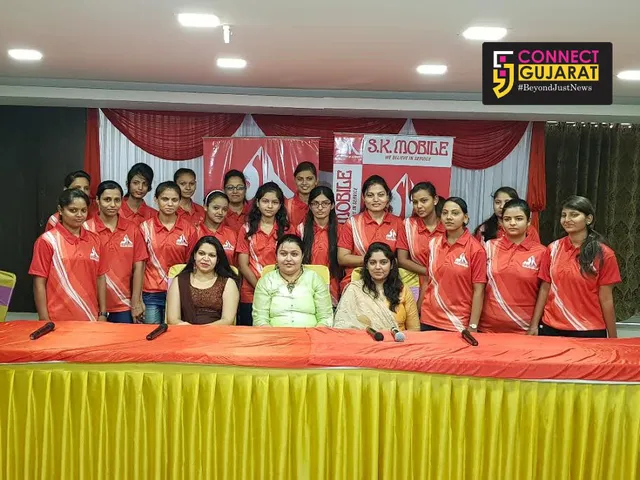 Unique concept of starting a all female mobile store in Vadodara