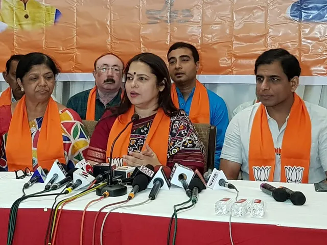 Congress is showing dream to Patidar's, which is not possible as per the law says BJP spokesperson Meenakshi Lekhi