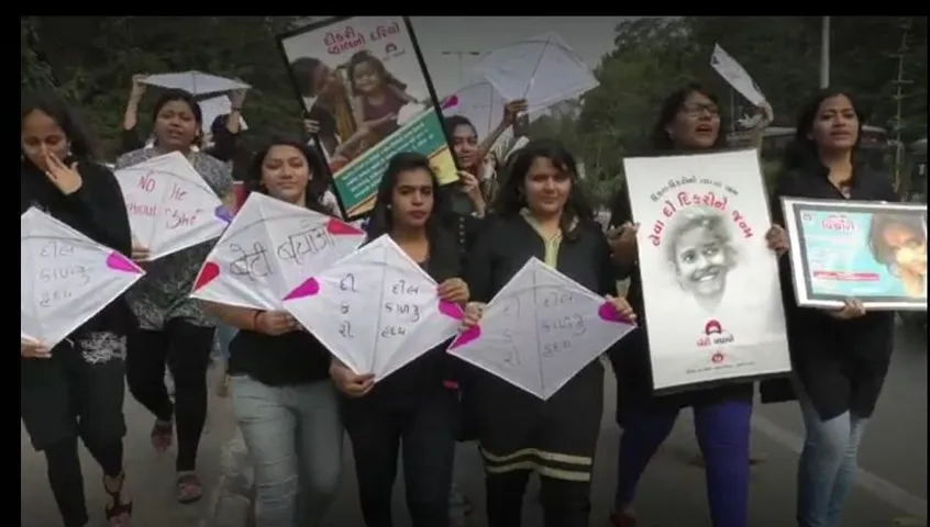 MSU students spread the message of Save Girls this Uttarayan
