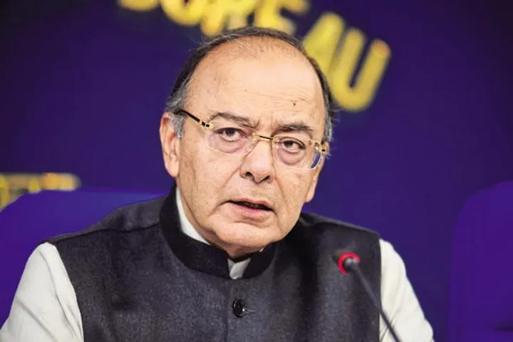 Arun Jaitley may cut excise duty on petrol, diesel in Budget 2018