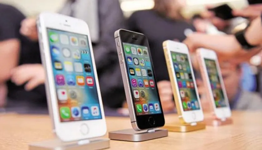 Customs duty on mobile phones up from 15% to 20%: Jaitley