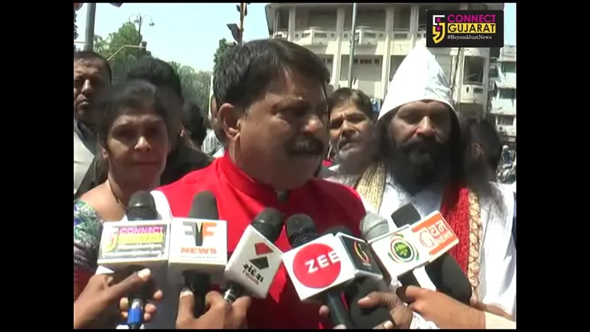 Distribution of bird houses and water pots on death anniversary of Chhatrapati Shivaji Maharaj