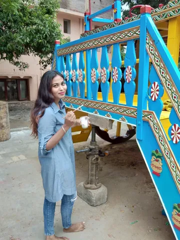 MSU passout girl behind the decoration of Lord Jagannath Chariot in Vadodara