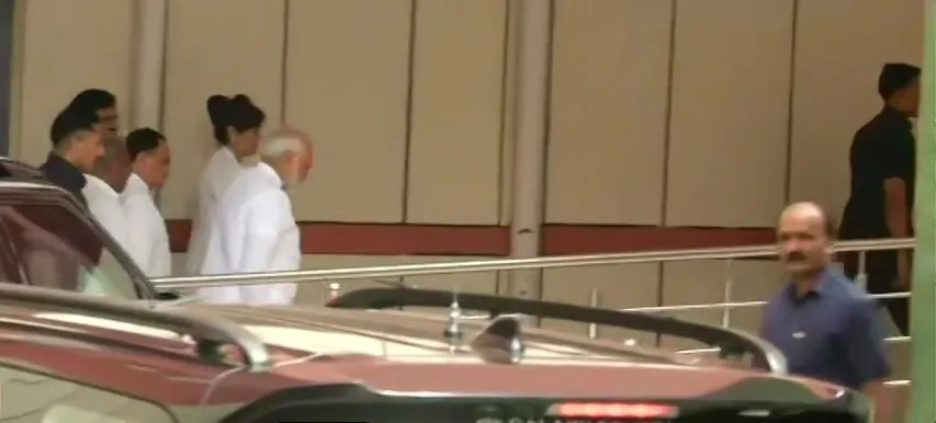 Atal Bihari Vajpayee remains critical, Modi reaches AIIMS