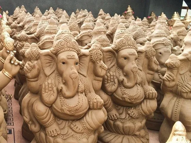 How to make your own DIY "eco-friendly" Ganesh Idol?