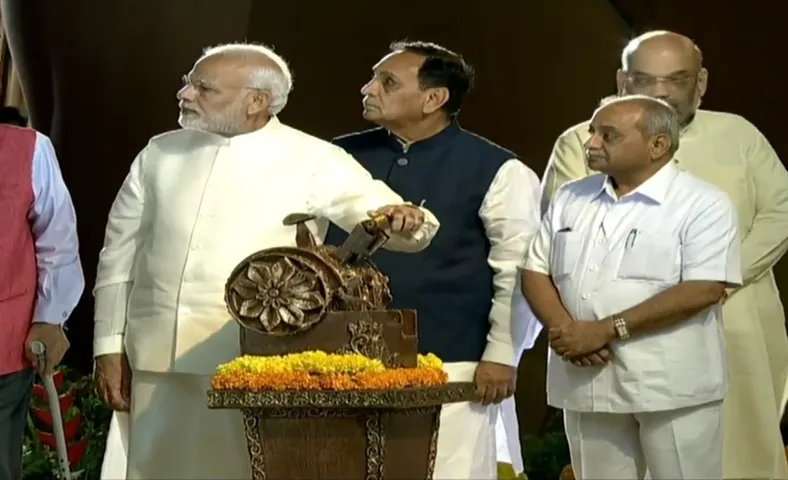 PM Narendra Modi unveils 'Statue of Unity'