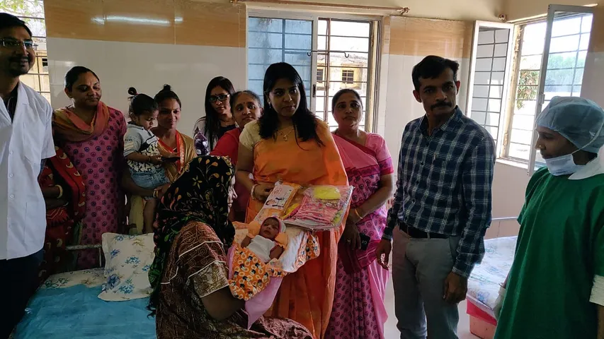 Vadodara Collector Shalini Agrawal gives a beautiful message on International Womens Day