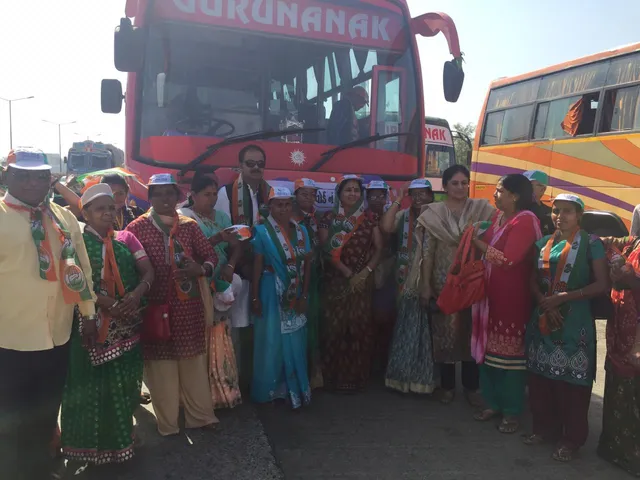 Vadodara Congress members heading for CWC meeting