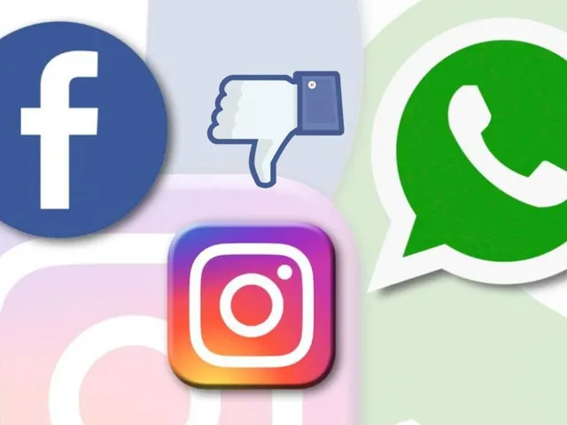 WhatsApp, Instagram and Facebook experiencing server problem, Media Downloads Down in India