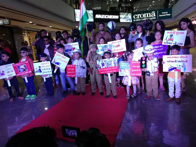 Fashion show spreading traffic awareness held in Vadodara