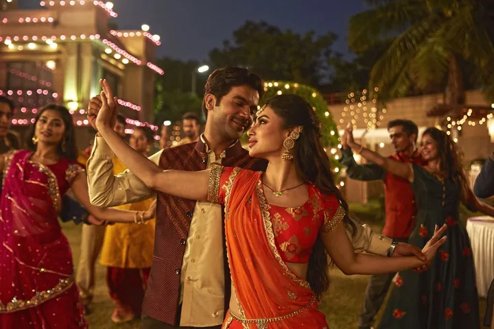 Rao and Mouni Roy kick-start Navratri celebrations
