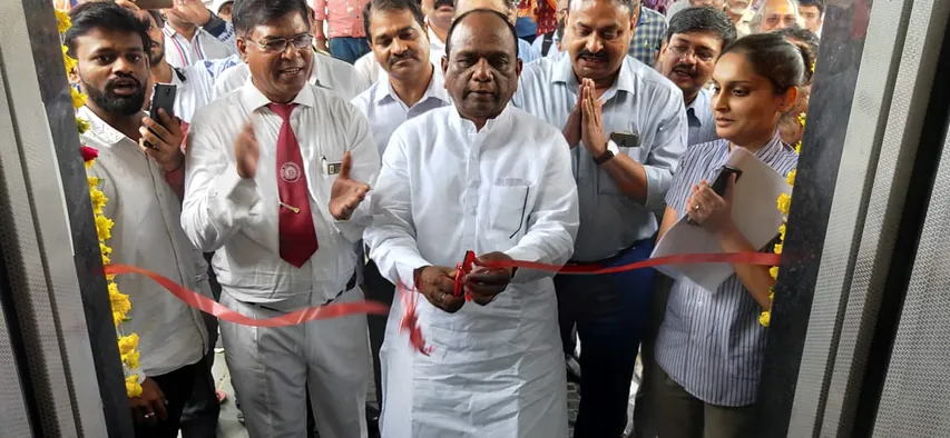 Inauguration of lifts at Ankleshwar station by MP Mansukh Vasava