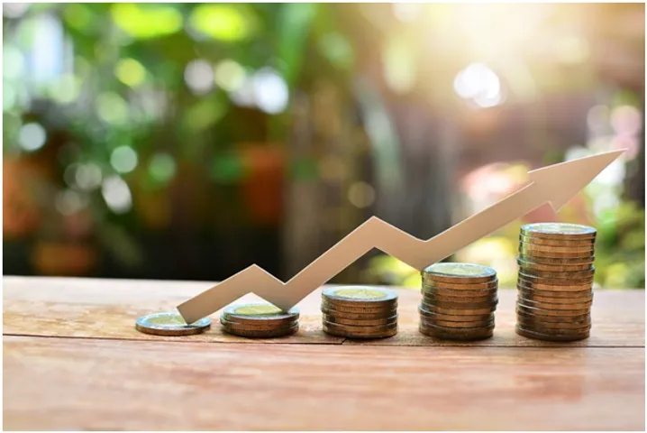 A Short Guide for Young Investors to Set themselves On the Right Financial Trajectory