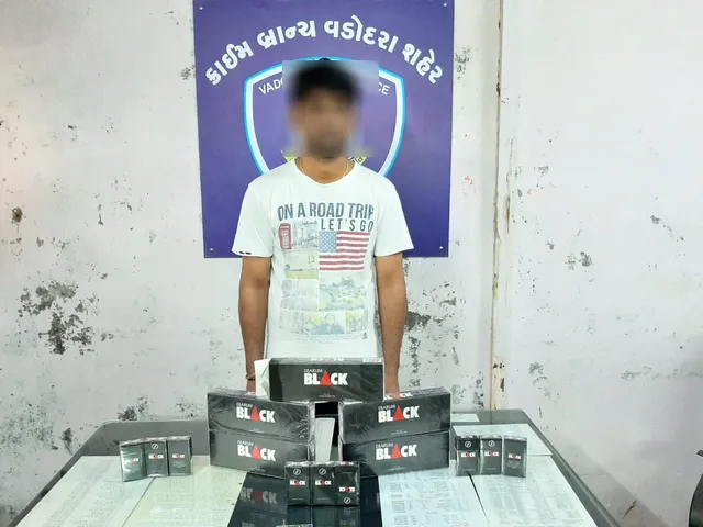 Vadodara crime branch arrested one for selling foreign brand cigarettes